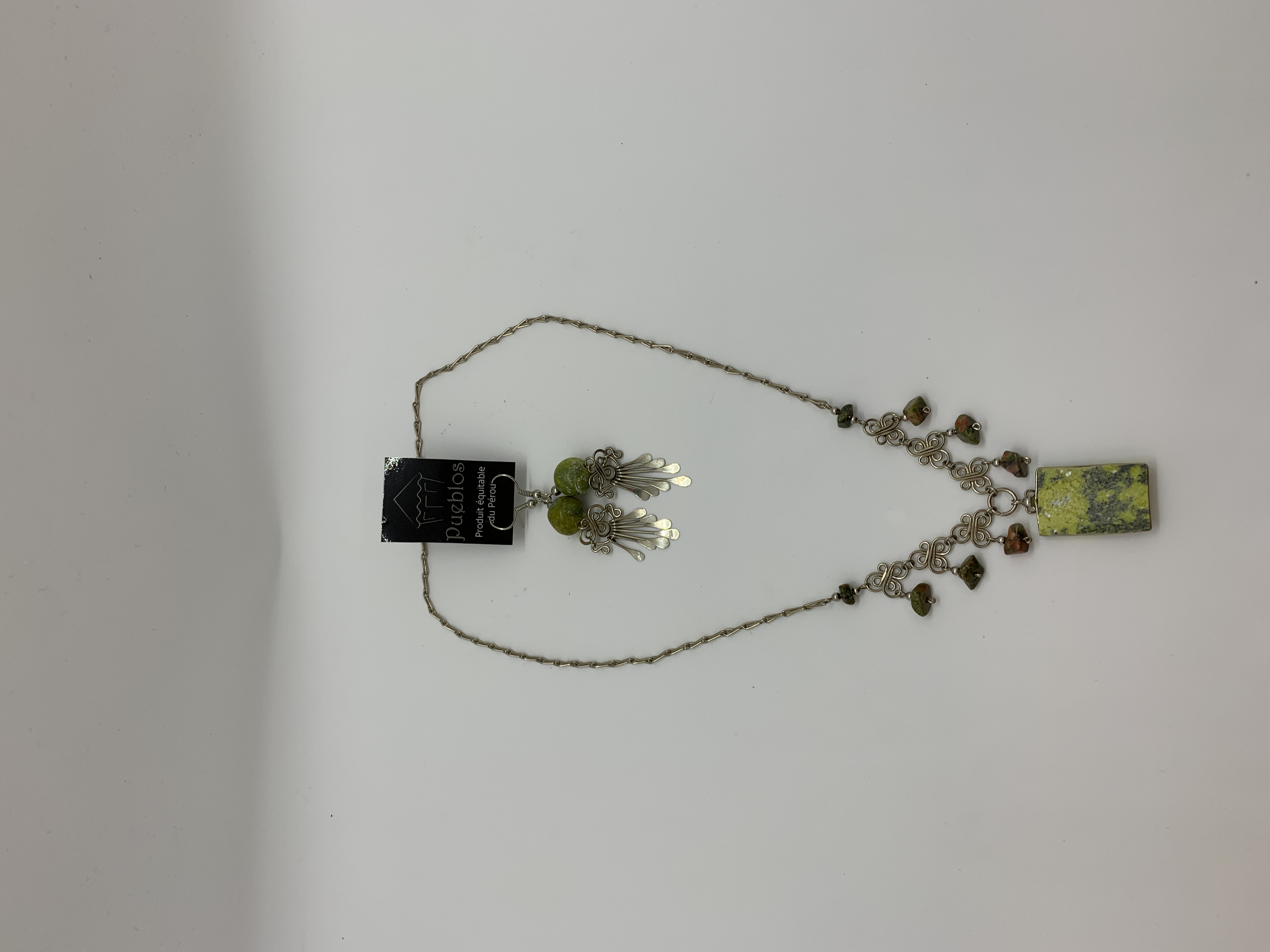 Collier Et Boucles D’Oreille